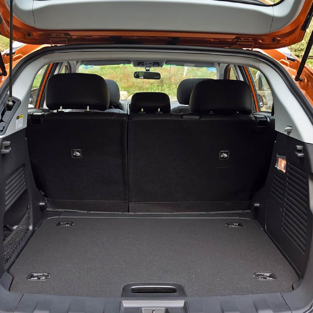 2014–2019 Luxgen U6 Boot Protector | All-Weather Cargo Shield for Family Crossovers