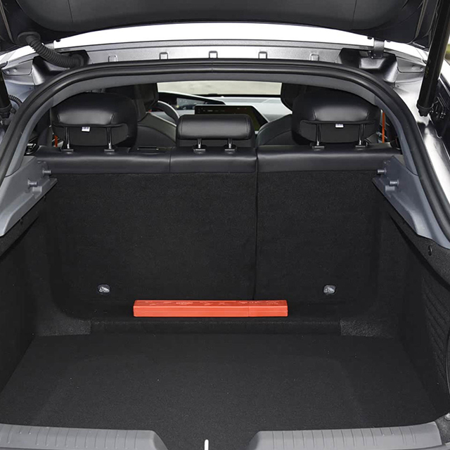 Sleek Cargo Cover for 2022 Changan UNI-V – Sporty Trunk Safeguard