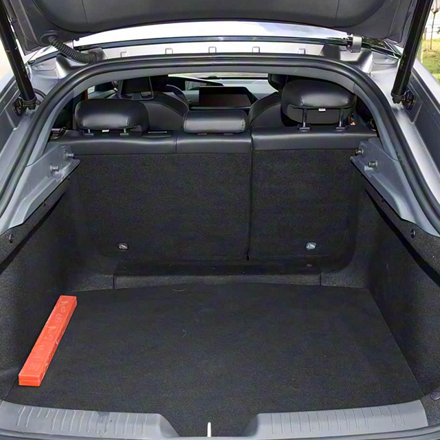 Sleek Cargo Cover for 2022 Changan UNI-V – Sporty Trunk Safeguard