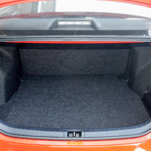 Easy to clean Trunk Bed Mats Export fit 2014-2022 Toyota Corolla Levin