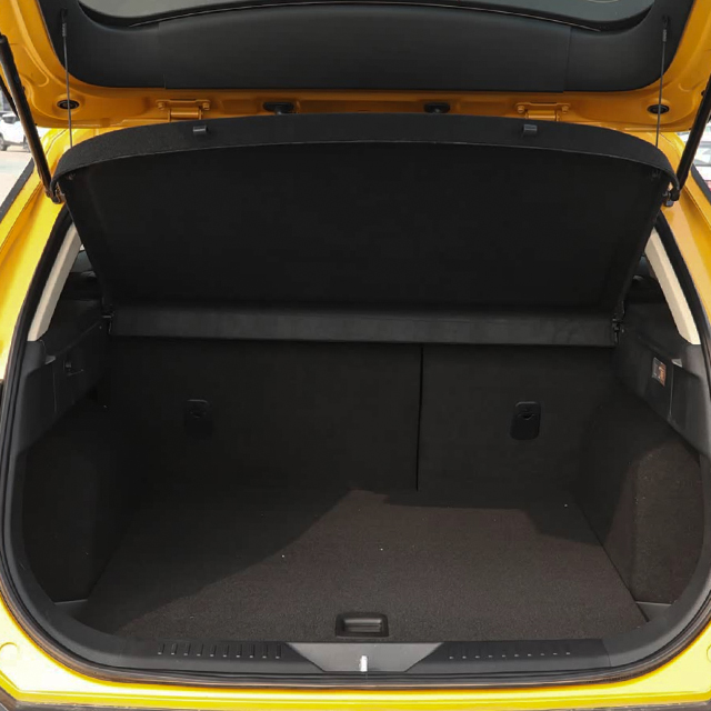 Futuristic Cargo Liner Export for 2019-2021 FAW Bestune T77