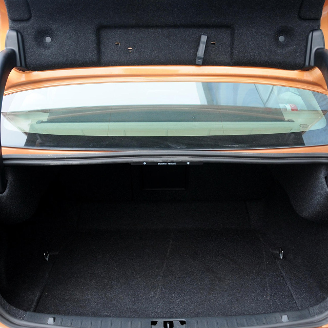 2011-2023 Volvo XC60 Boot Protector – Iconic Premium SUV Trunk Mat